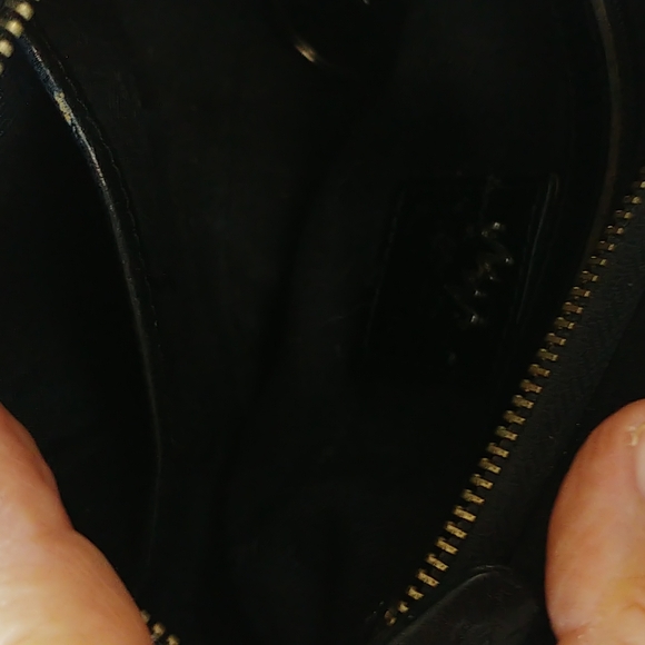 Monsac Small Italian Leather Crossbody Black Bag - Picture 11 of 16